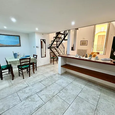 Apartman Vico Del Theutra Lecce