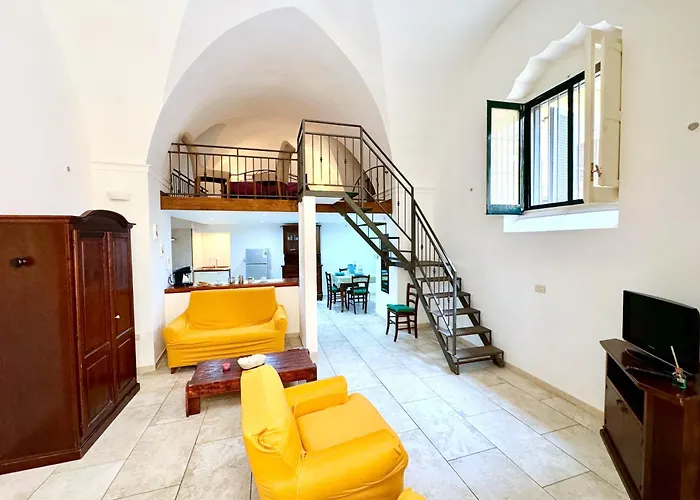 Vico Del Theutra Apartman