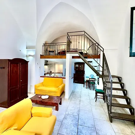 Vico Del Theutra Appartement *