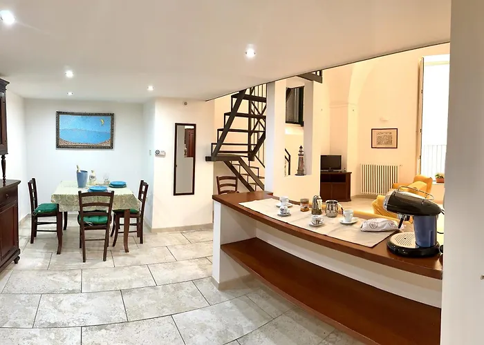 Vico Del Theutra Appartement Lecce